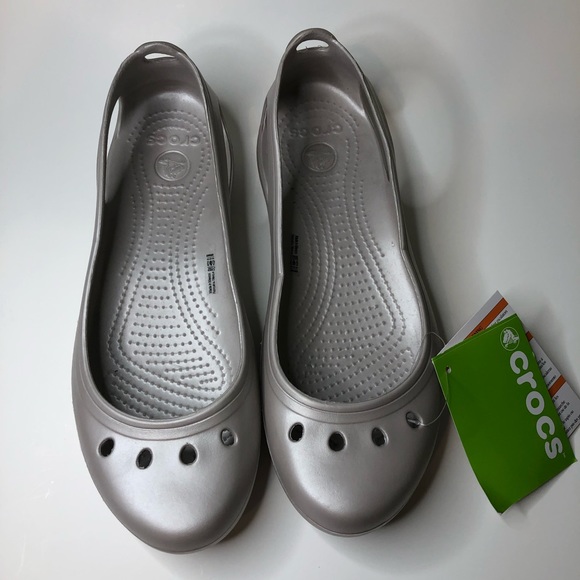 crocs flats